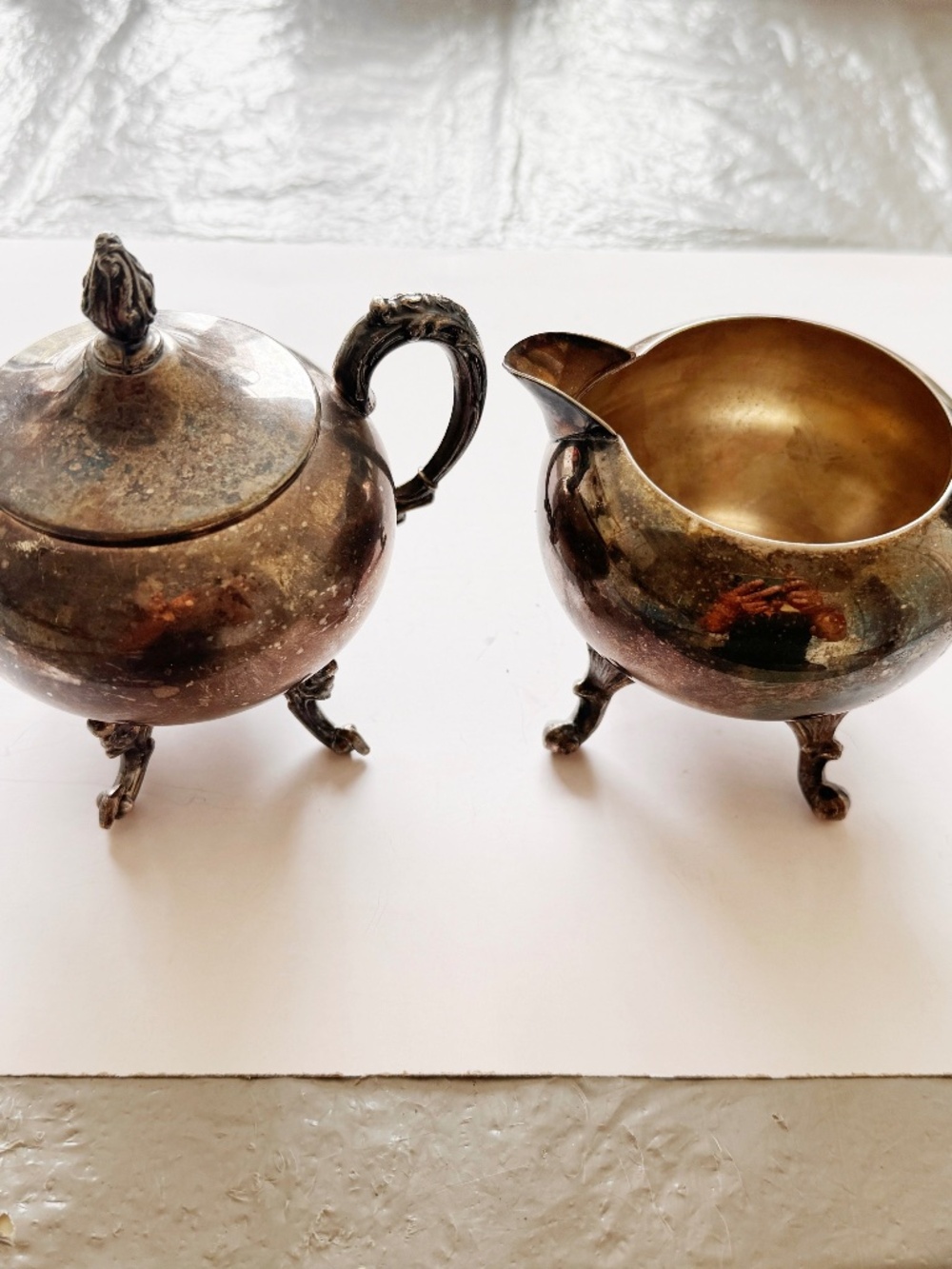 Vintage Sheridan Silver on Copper Footed Covered Sugar Bowl & Creamer Set
